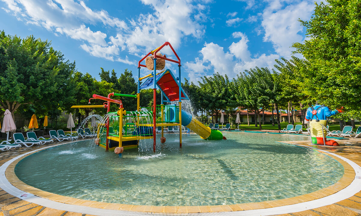 cheap resort hotels in Turkey to Spend holiday with family