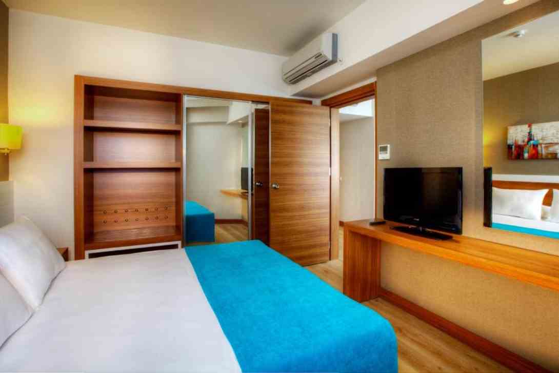 grand park lara hotel bedroom