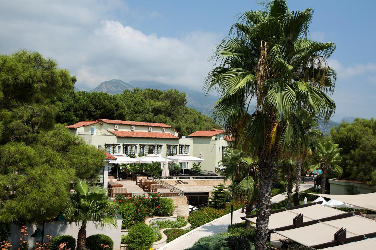 cheap resort hotels to Spend holiday with family