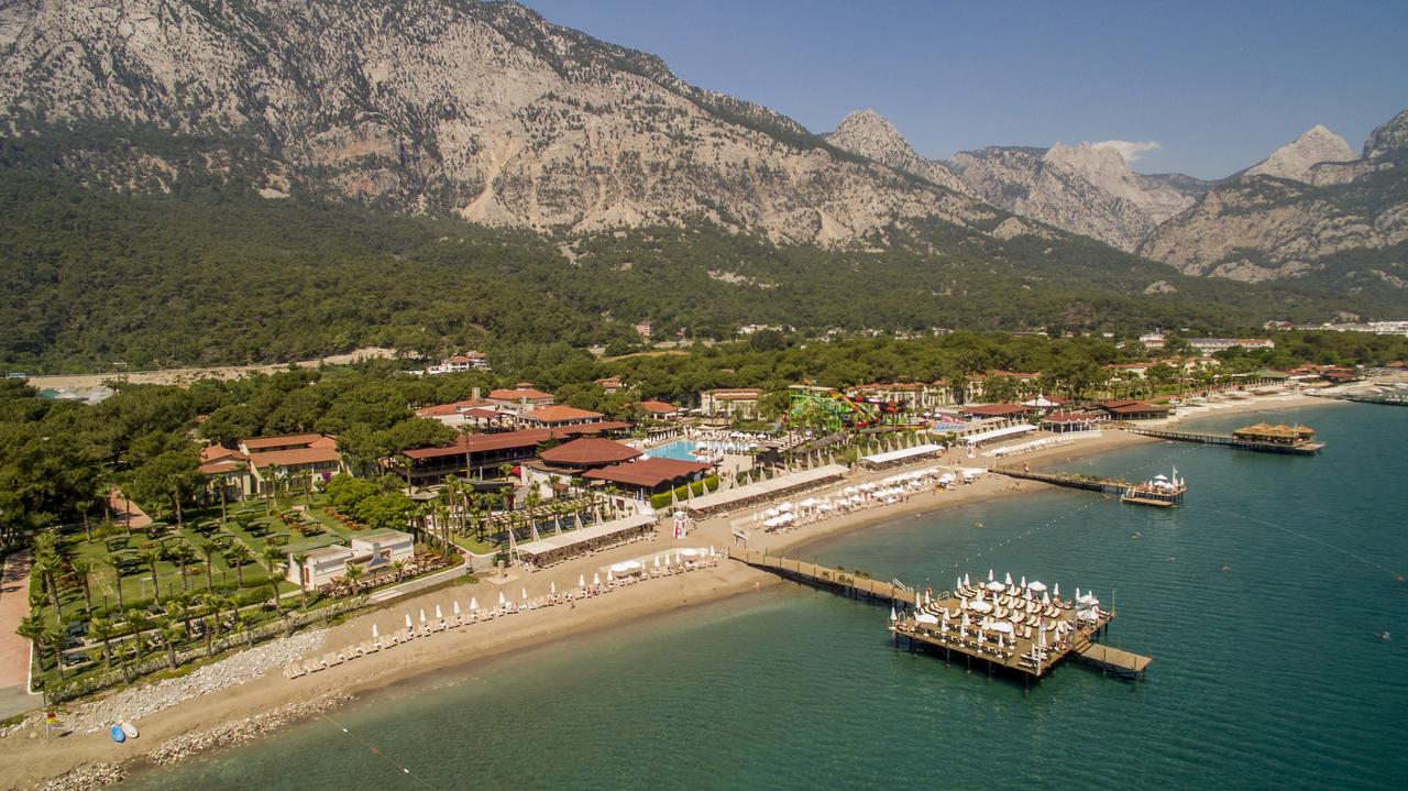 cheap resort hotels to Spend holiday with family