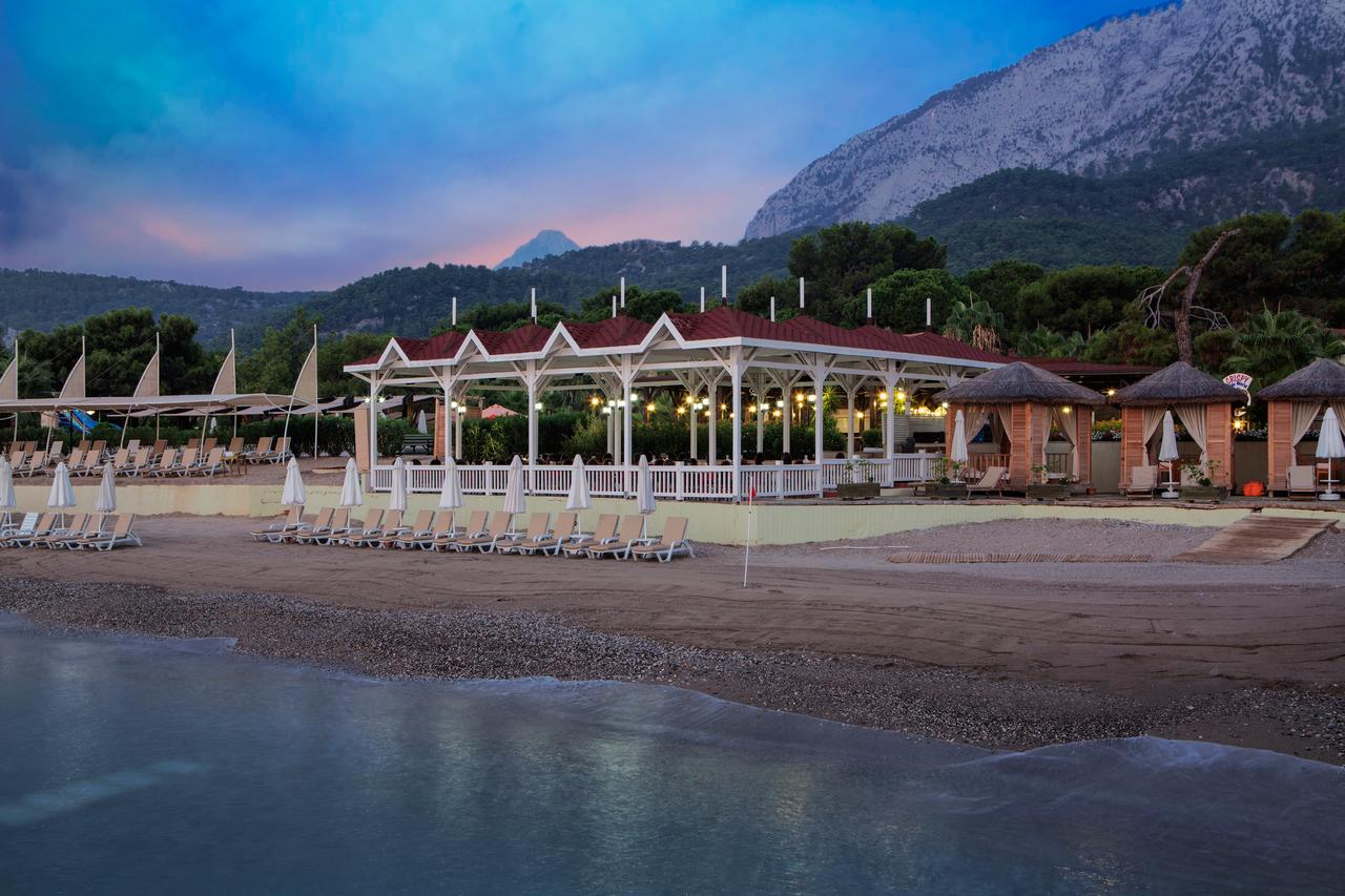 cheap resort hotels to Spend holiday with family