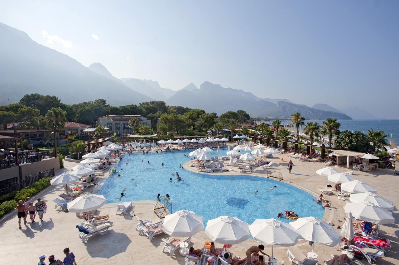 cheap resort hotels to Spend holiday with family