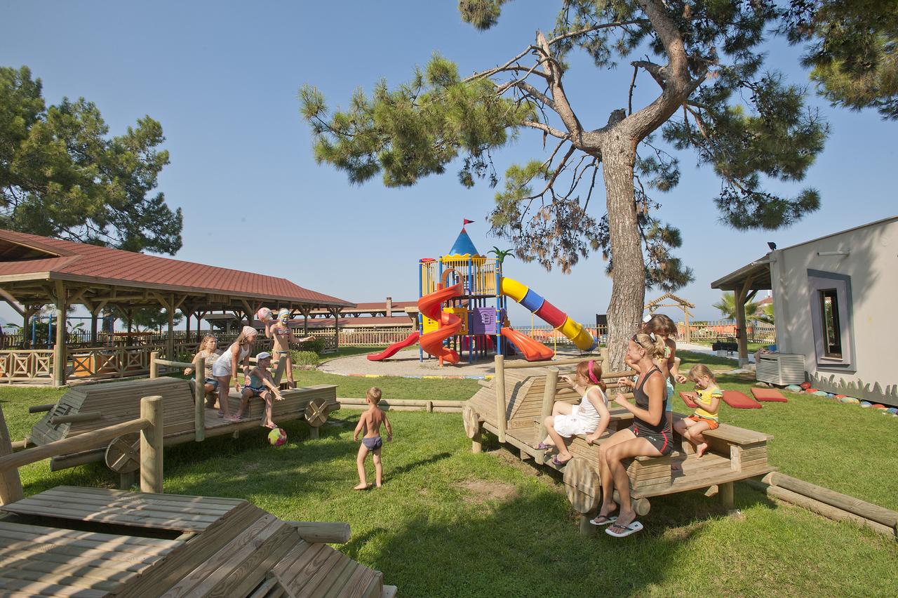 cheap resort hotels to Spend holiday with family