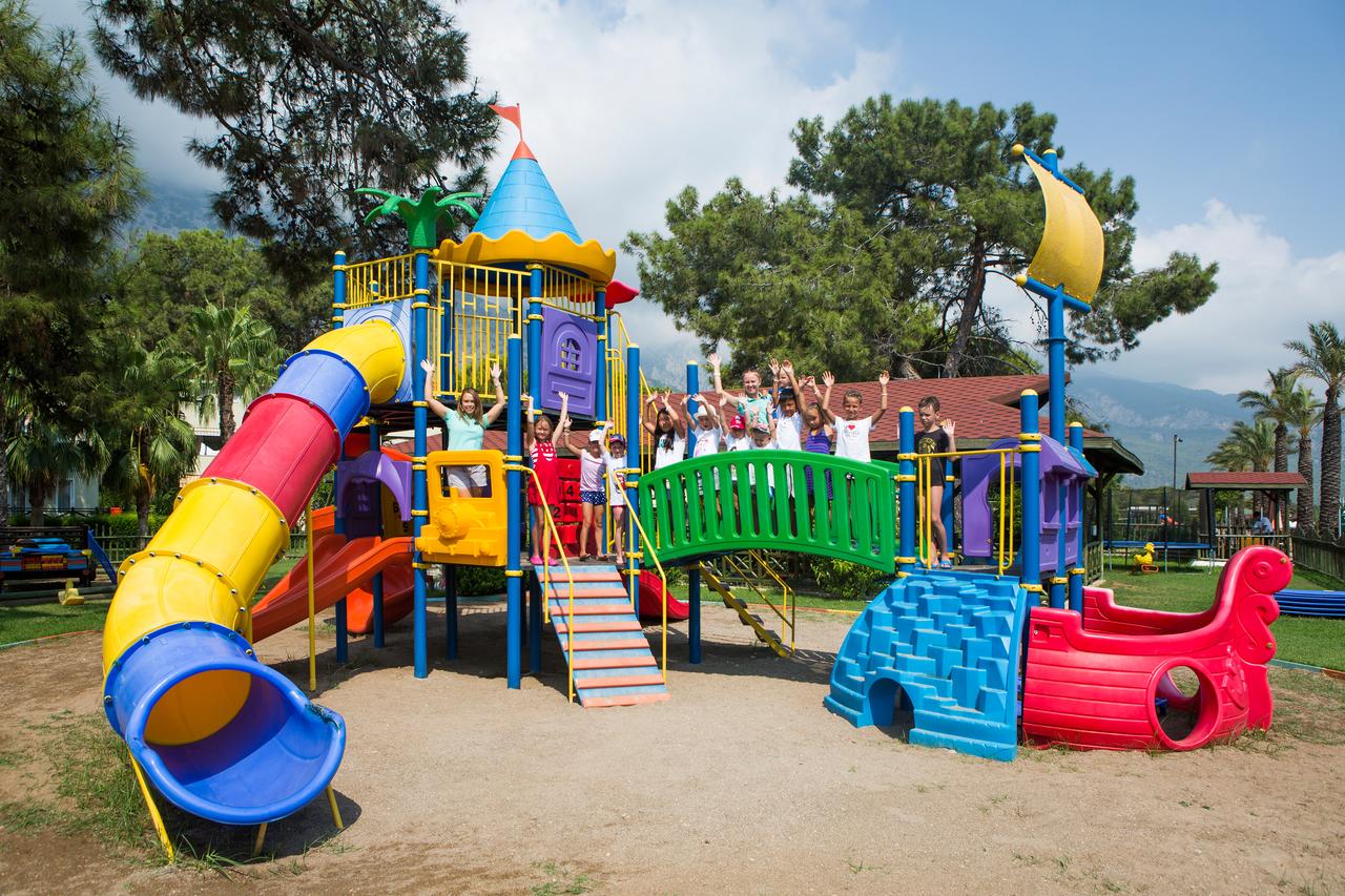 cheap resort hotels to Spend holiday with family