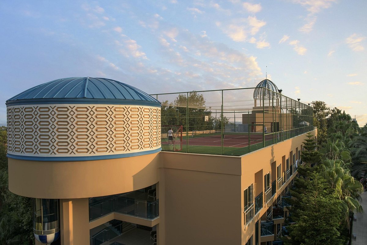 cheap resort hotels to Spend holiday with family