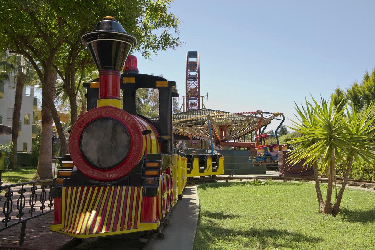 cheap resort hotels to Spend holiday with family