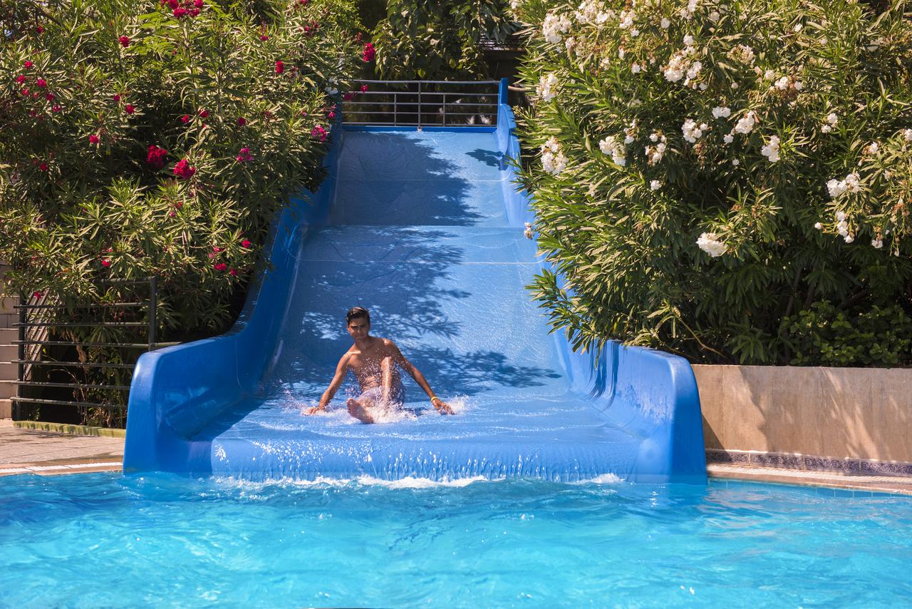 cheap resort hotels to Spend holiday with family