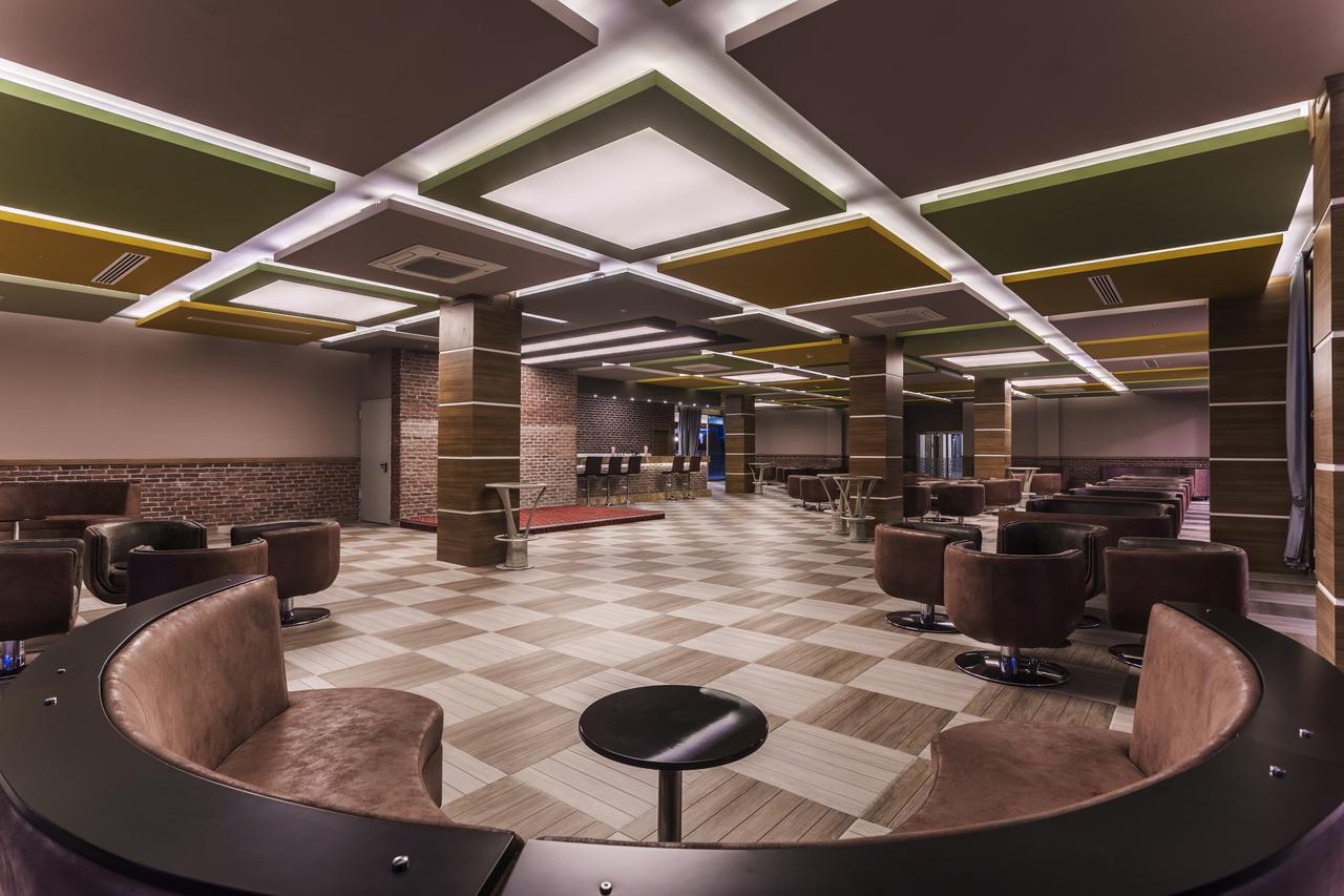 cheap resort hotels to Spend holiday with family