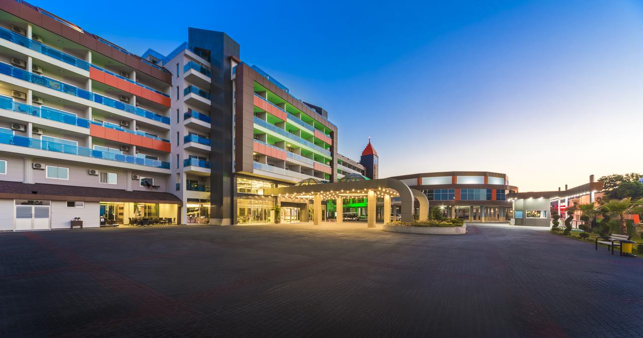 cheap resort hotels to Spend holiday with family