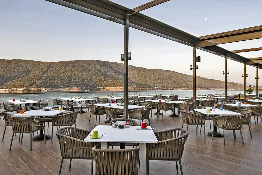 cheap resort hotels to Spend holiday with family