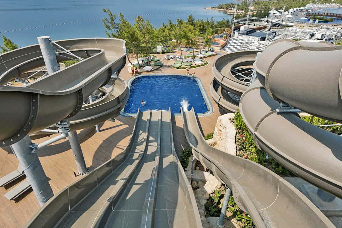 cheap resort hotels to Spend holiday with family