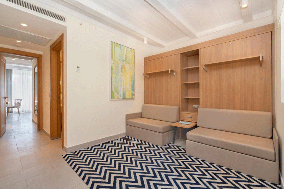 cheap resort hotels to Spend holiday with family