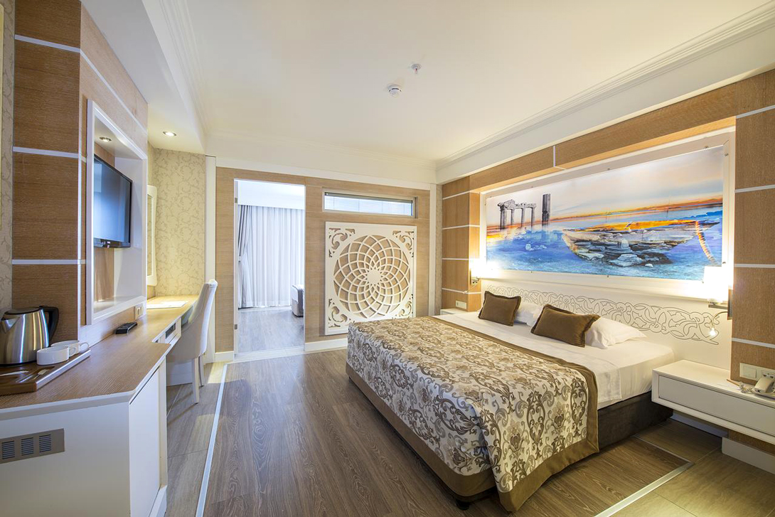13 crystal sunset luxury bedroom antalya