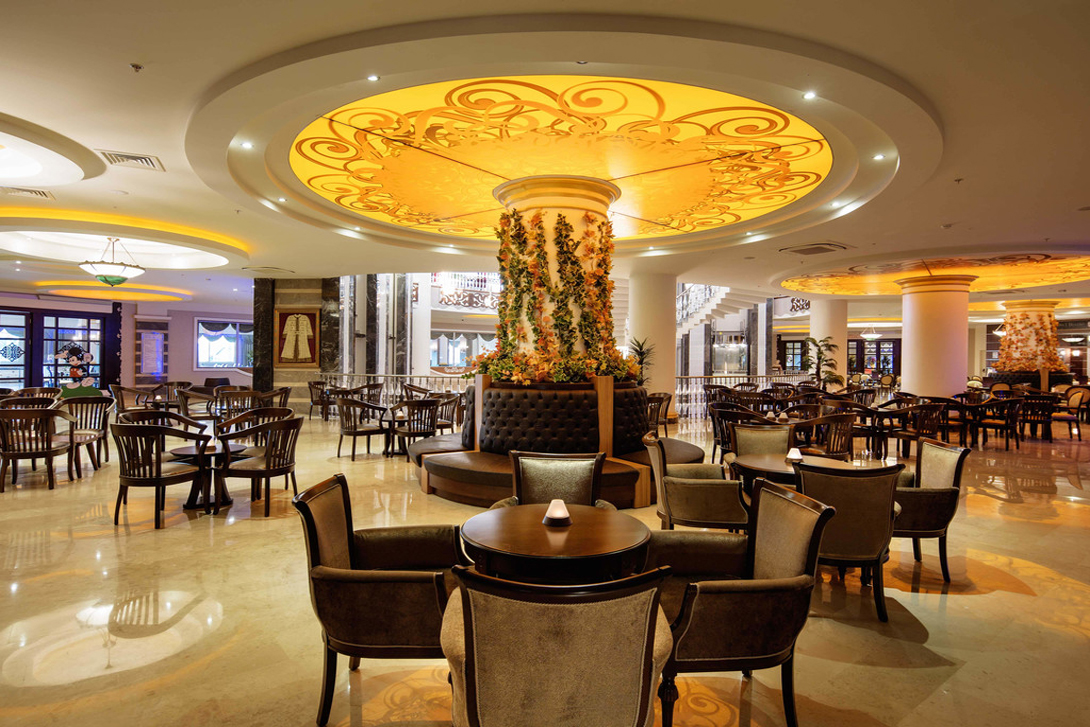 cheap resort hotels to Spend holiday with family