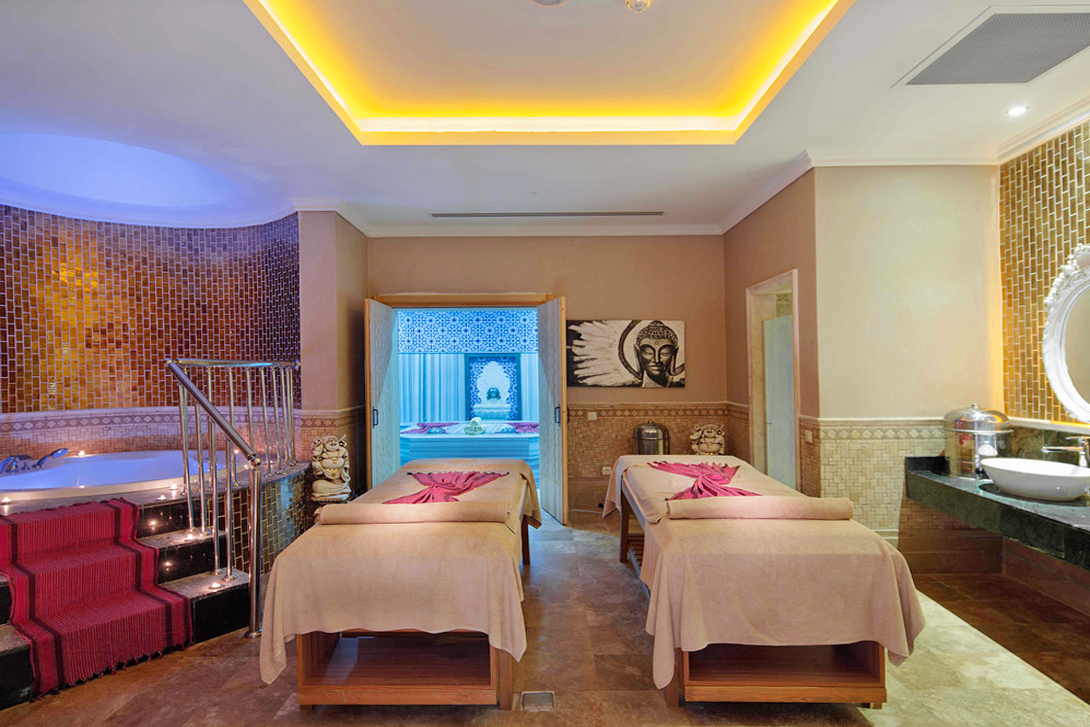 cheap resort hotels to Spend holiday with family