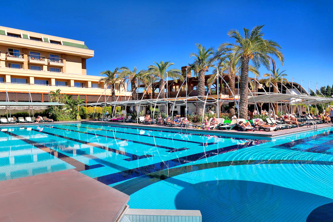 01 crystal de luxe exterior pool turkey