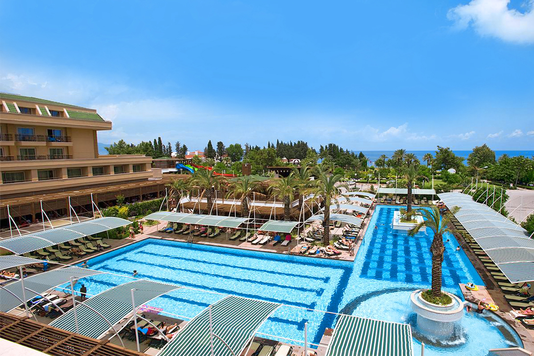 cheap resort hotels to Spend holiday with family