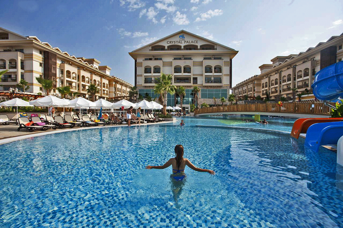 cheap resort hotels to Spend holiday with family