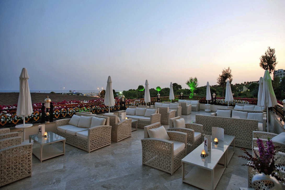 cheap resort hotels to Spend holiday with family