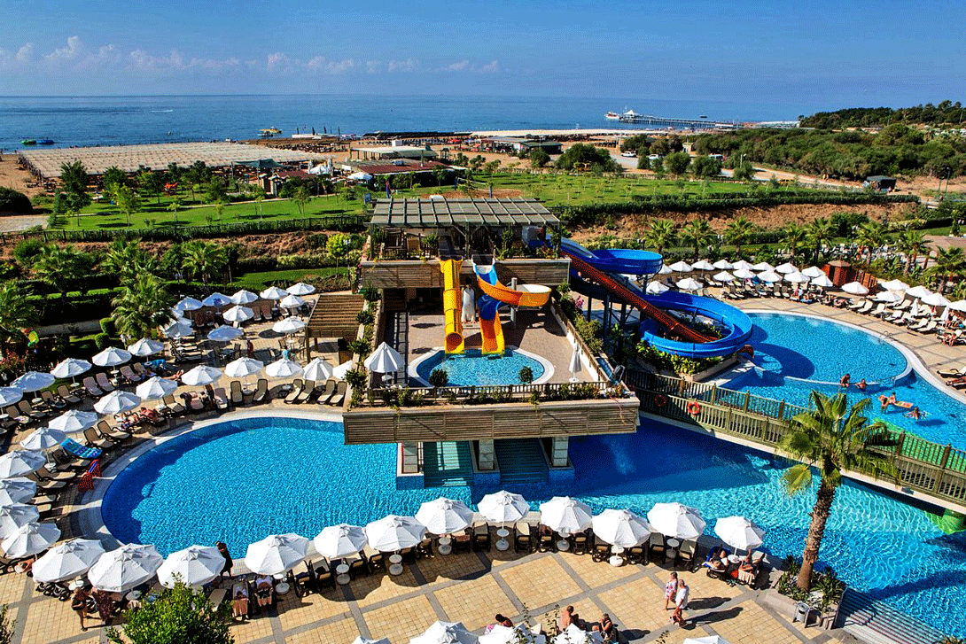 cheap resort hotels to Spend holiday with family