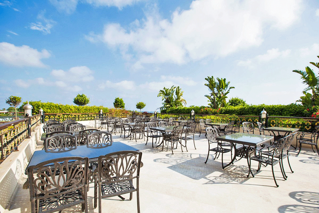 cheap resort hotels to Spend holiday with family