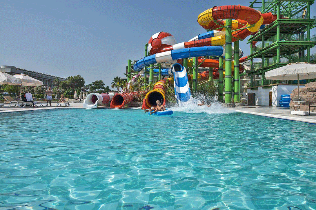 cheap resort hotels to Spend holiday with family