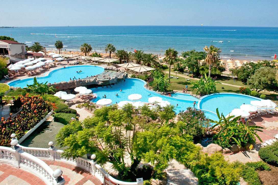 cheap resort hotels to Spend holiday with family