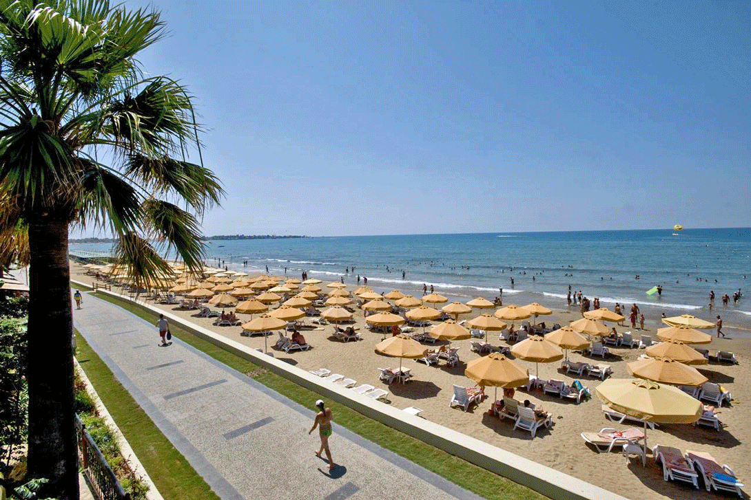 cheap resort hotels to Spend holiday with family