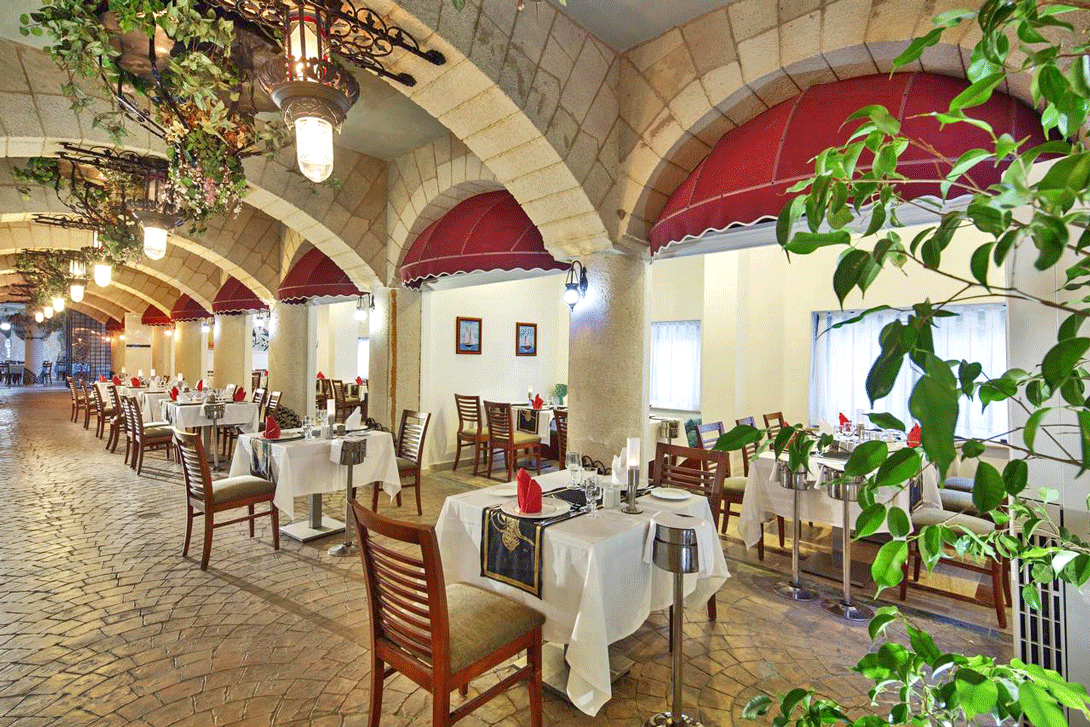 cheap resort hotels to Spend holiday with family