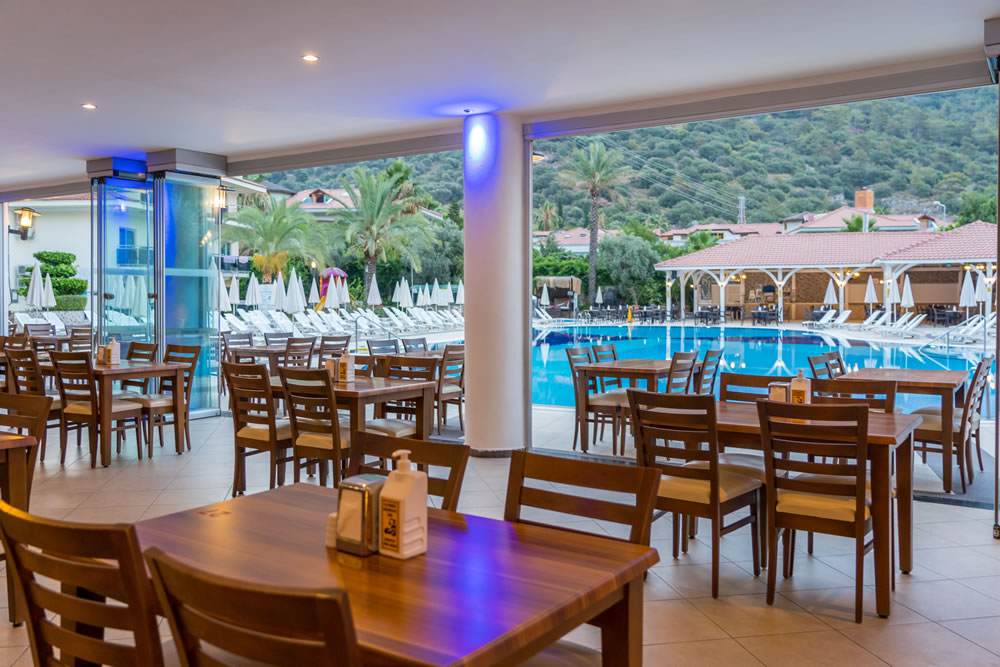 cheap resort hotels to Spend holiday with family