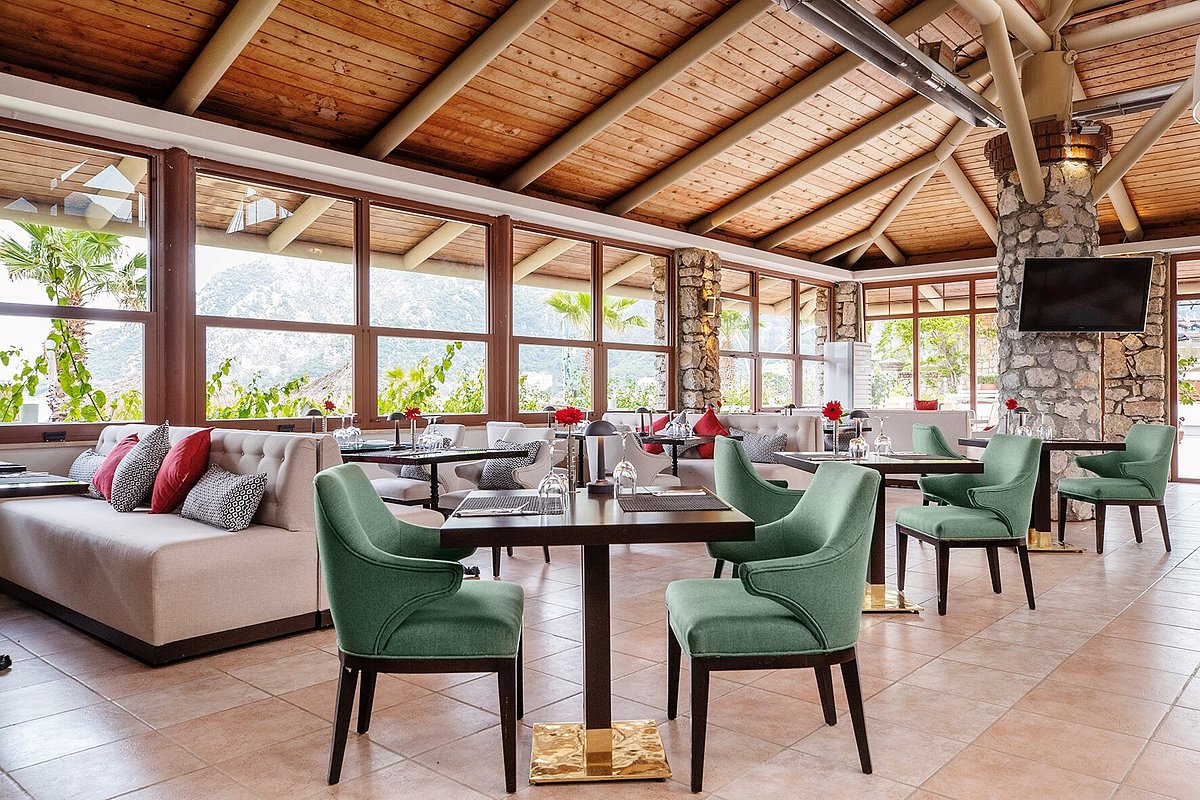 cheap resort hotels to Spend holiday with family