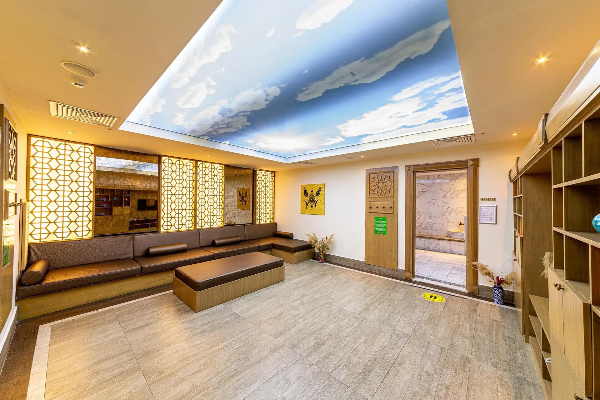 cheap resort hotels to Spend holiday with family