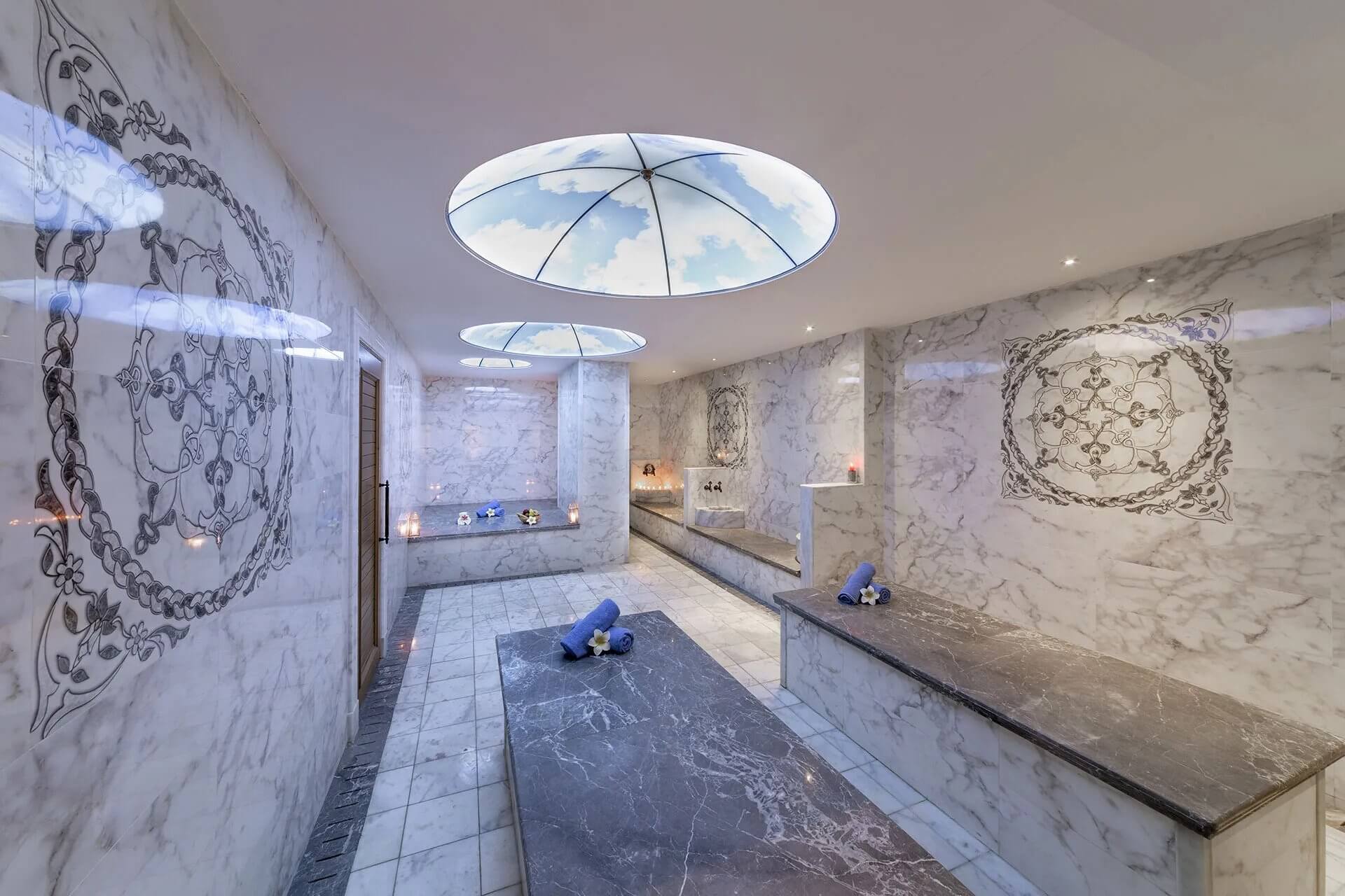 cheap resort hotels to Spend holiday with family