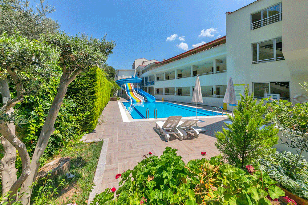 cheap resort hotels to Spend holiday with family