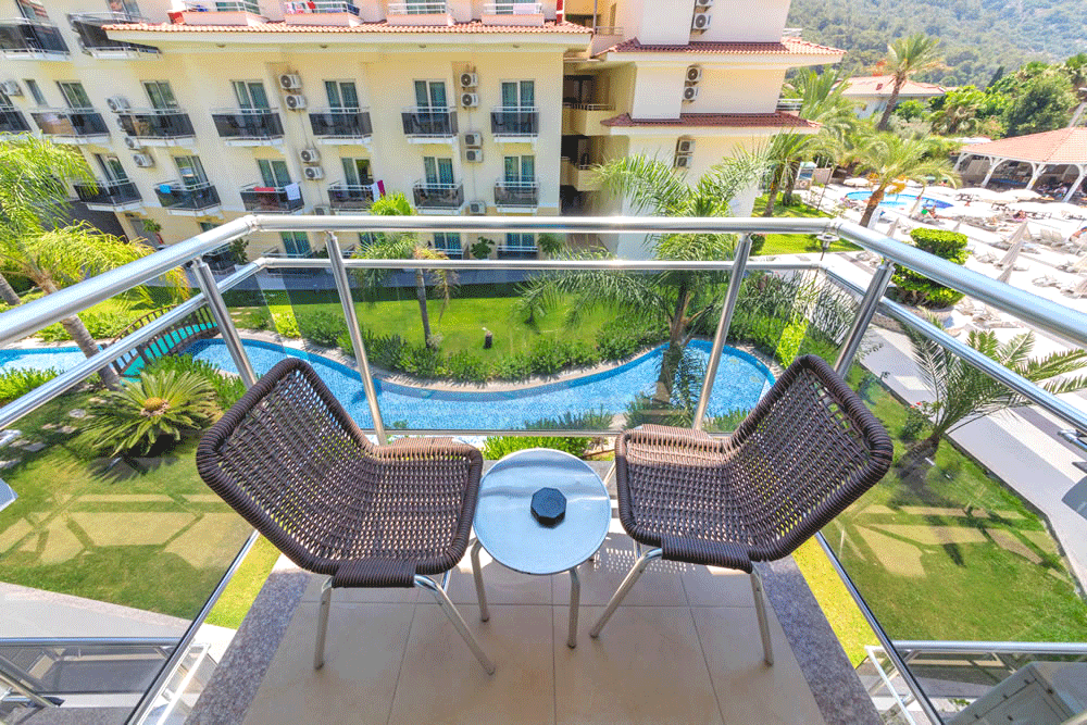 cheap resort hotels to Spend holiday with family