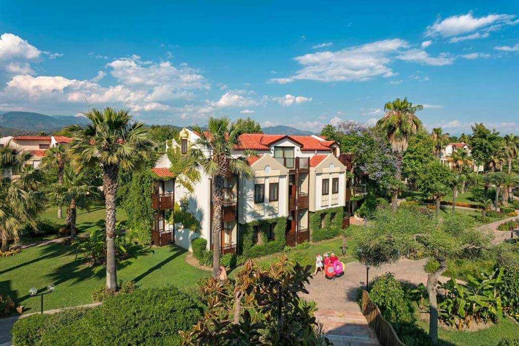 cheap resort hotels in Turkey to Spend holiday with family