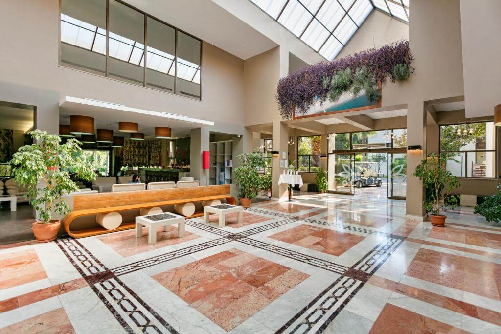 cheap resort hotels in Turkey to Spend holiday with family