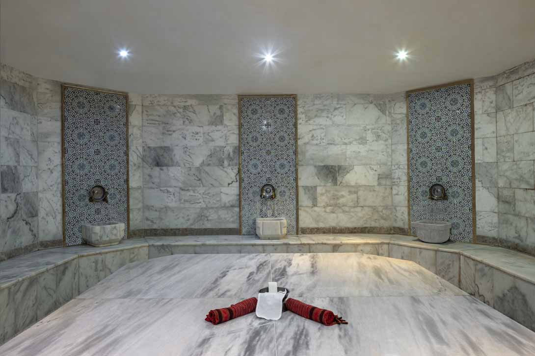 cheap resort hotels to Spend holiday with family