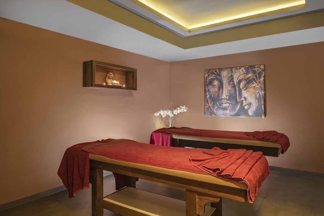 cheap resort hotels to Spend holiday with family