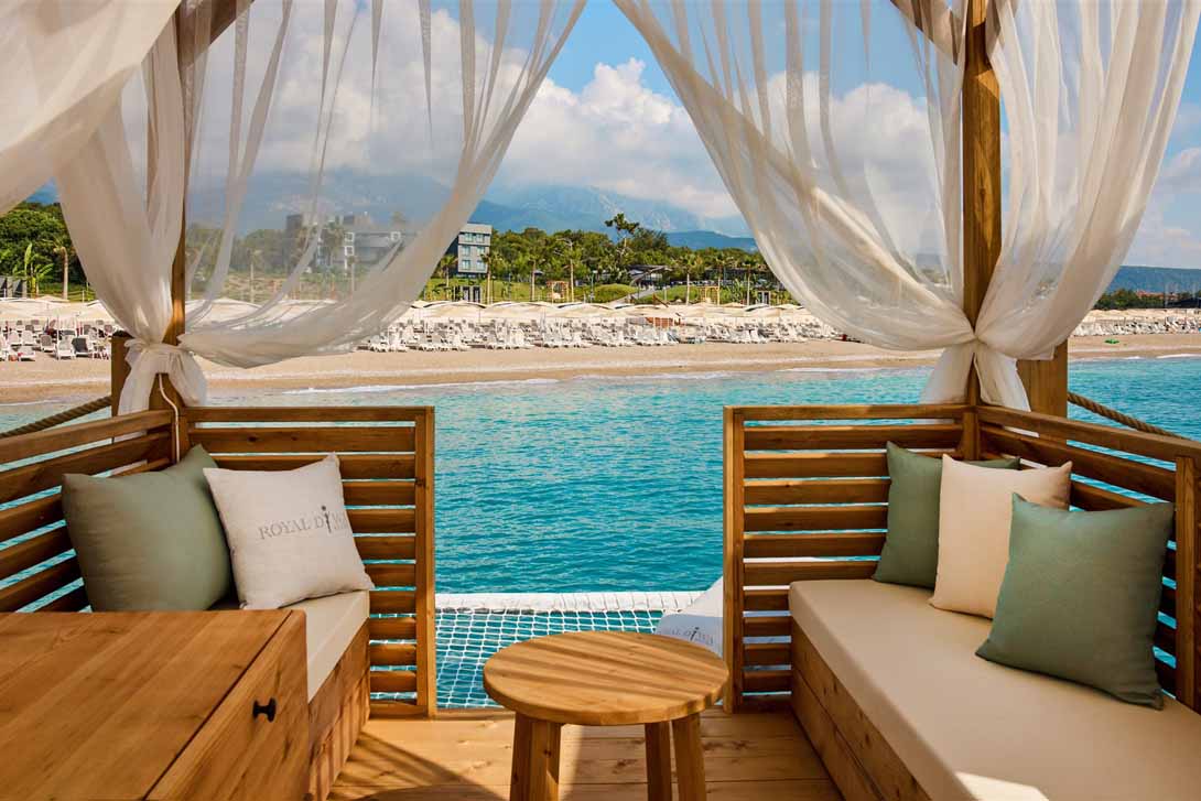 cheap resort hotels to Spend holiday with family