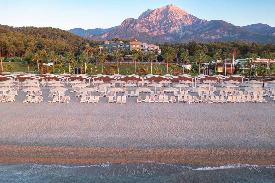 cheap resort hotels to Spend holiday with family