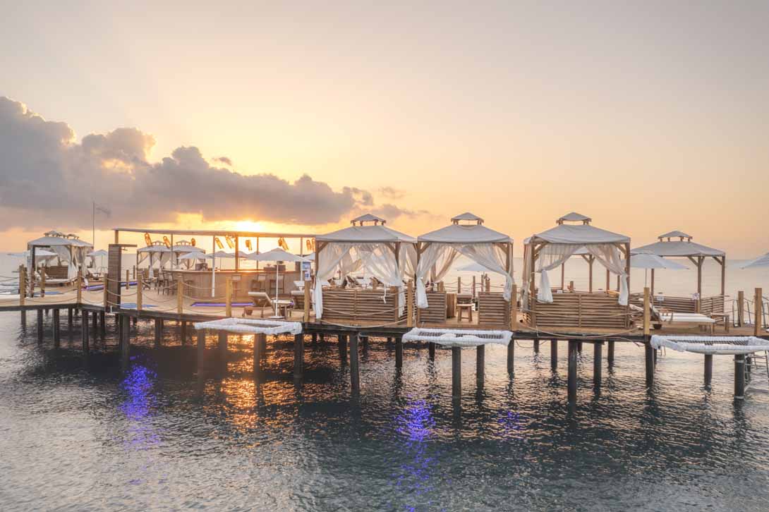 cheap resort hotels to Spend holiday with family