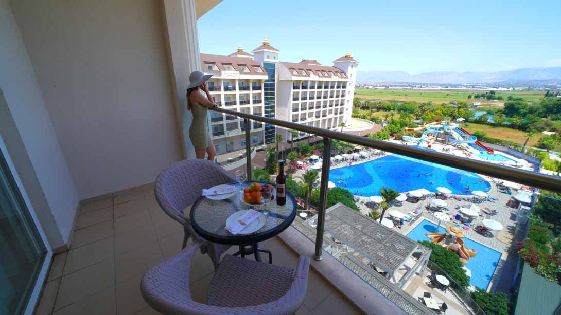 cheap resort hotels to Spend holiday with family