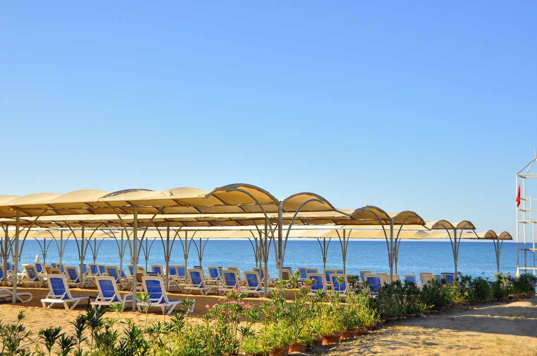 cheap resort hotels to Spend holiday with family