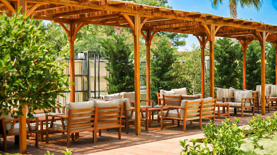 cheap resort hotels to Spend holiday with family