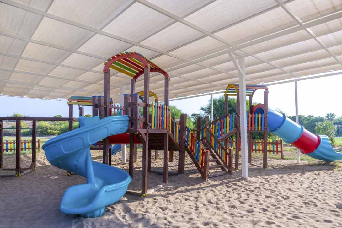 cheap resort hotels to Spend holiday with family