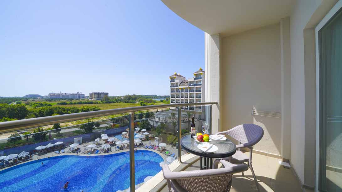 Lake River Terrace Antalya