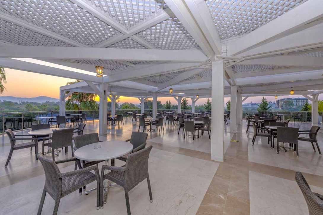 cheap resort hotels to Spend holiday with family