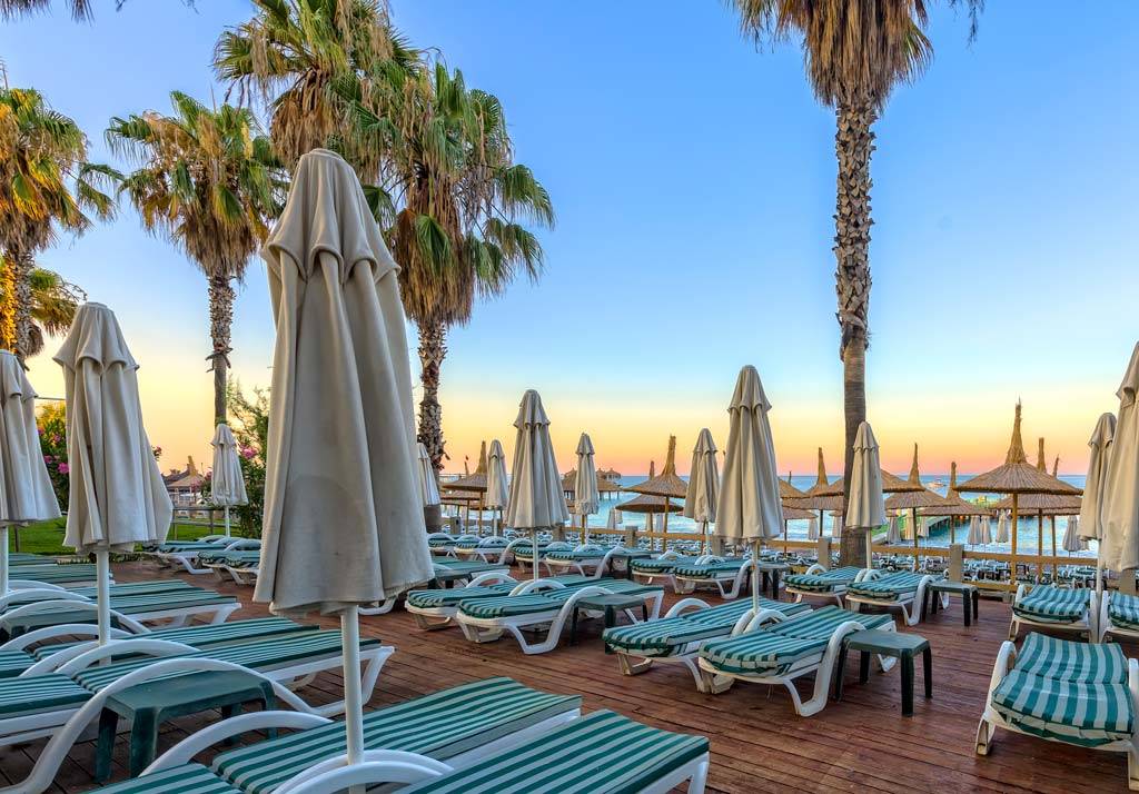 cheap resort hotels to Spend holiday with family