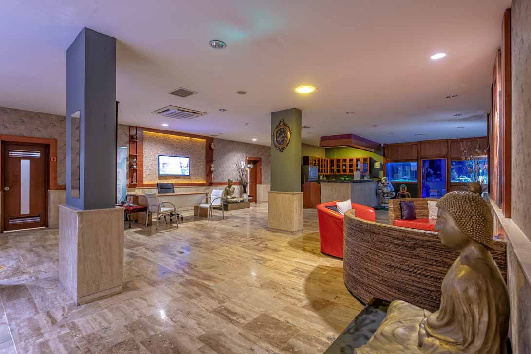 cheap resort hotels to Spend holiday with family